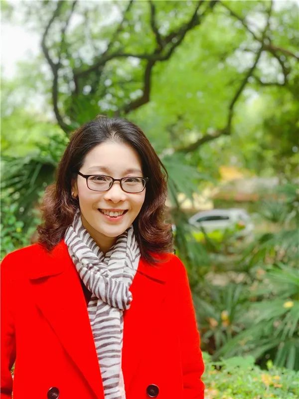 最美教师王萍萍大爱伴随美育人生