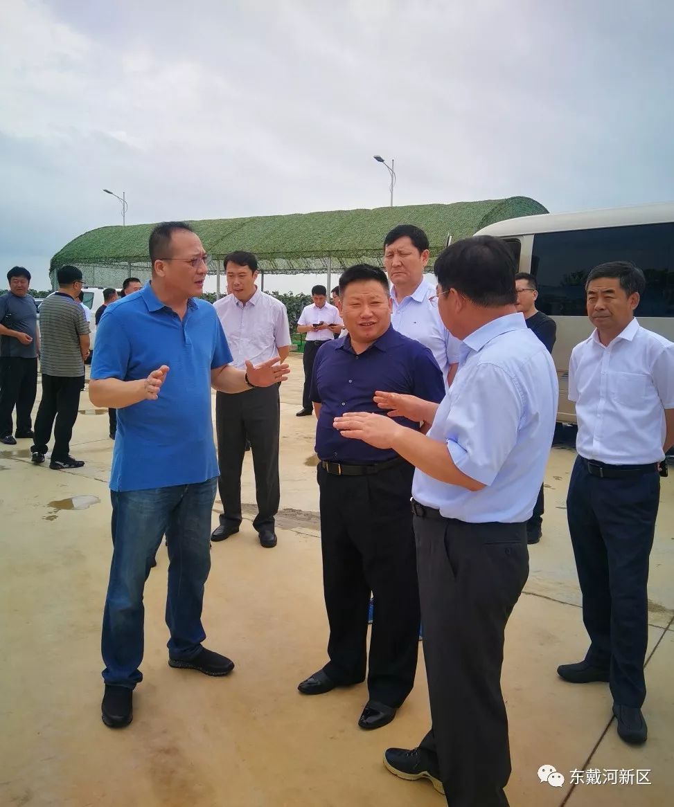 新疆生产建设兵团第九师党政代表团来绥考察_朱志甘