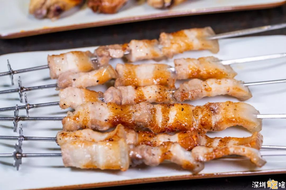 白石洲新晋烧烤①哥来了到店免费送一打羊肉串