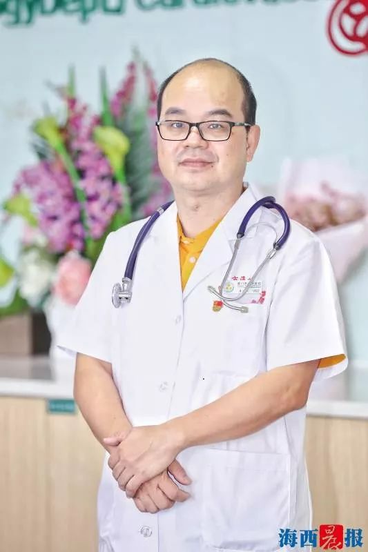 人物李文明用心护心让病人心安