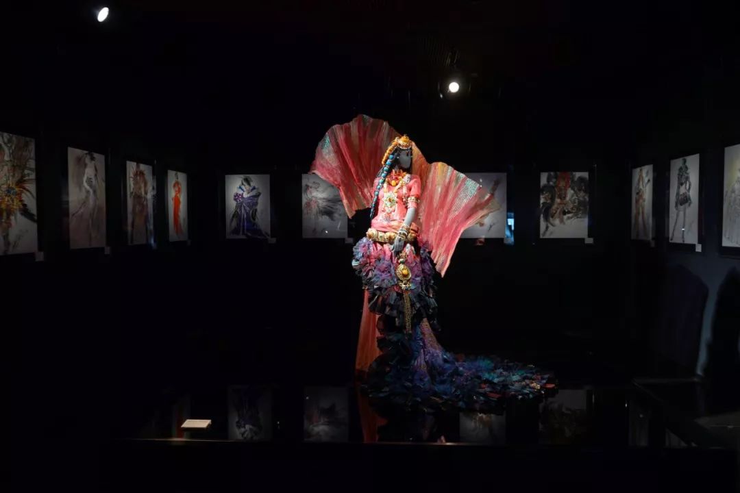 集结25位炙手可热的艺术家 | "无界"让您领略舞台艺术之美