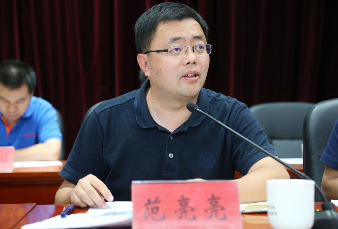 镇党委副书记,镇长范亮亮指出,全镇第二批美丽乡村建设工作已进行了近