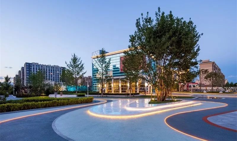 笛东臻品丨穿梭时光的艺术之旅 - 首创公园城