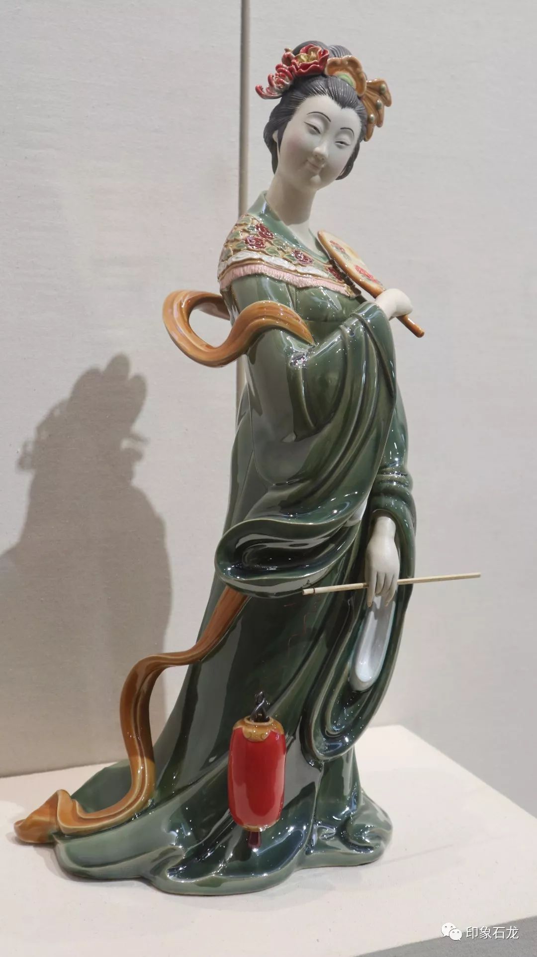 中国工艺美术大师黄志伟携作品回乡展出