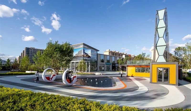 笛东臻品丨穿梭时光的艺术之旅 - 首创公园城