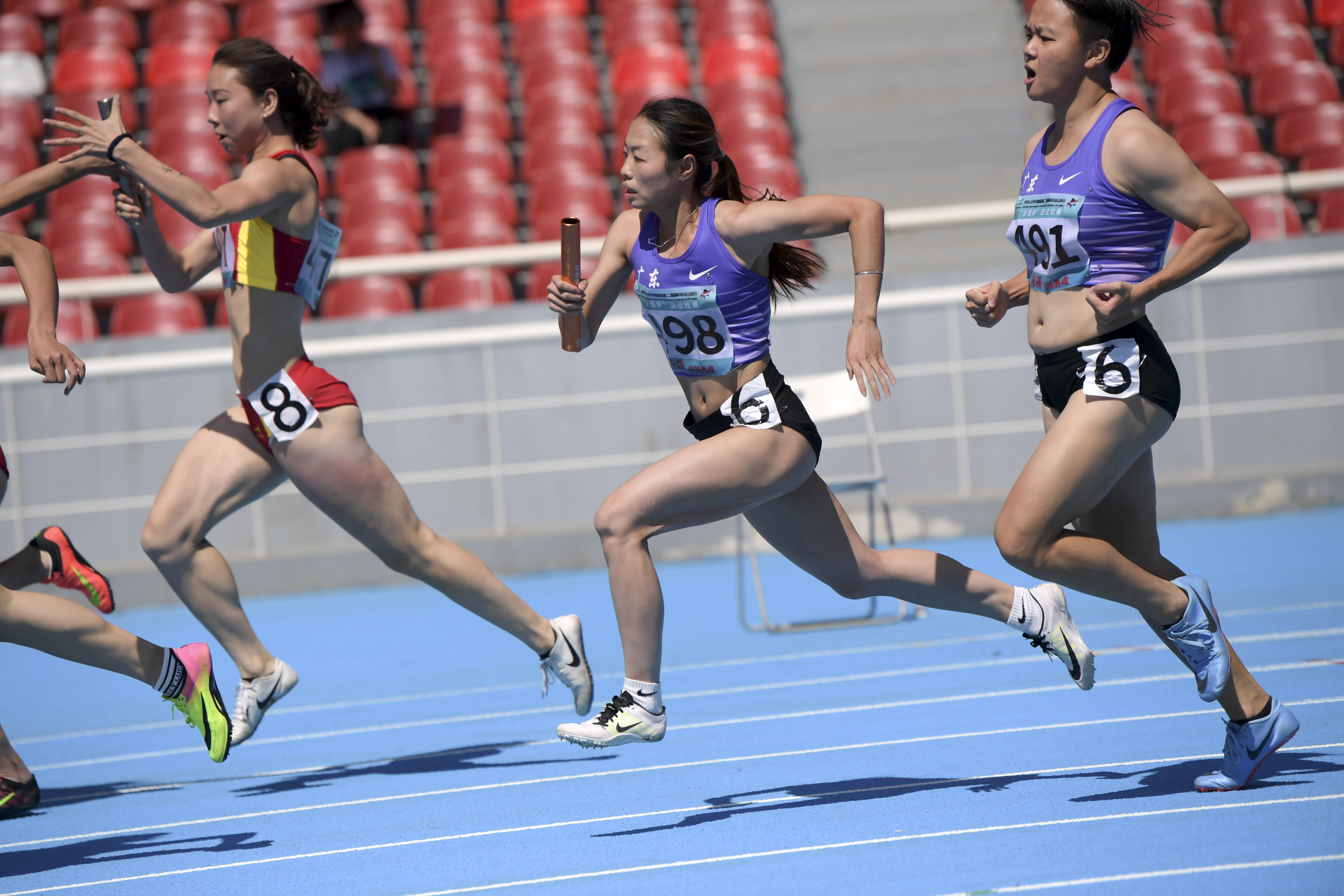 田径—体校甲组女子异程接力决赛赛况