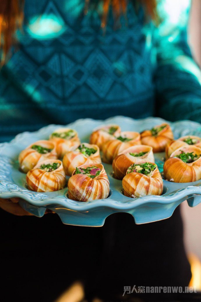 法式焗蜗牛舌尖上的软黄金感受法式巴黎浪漫