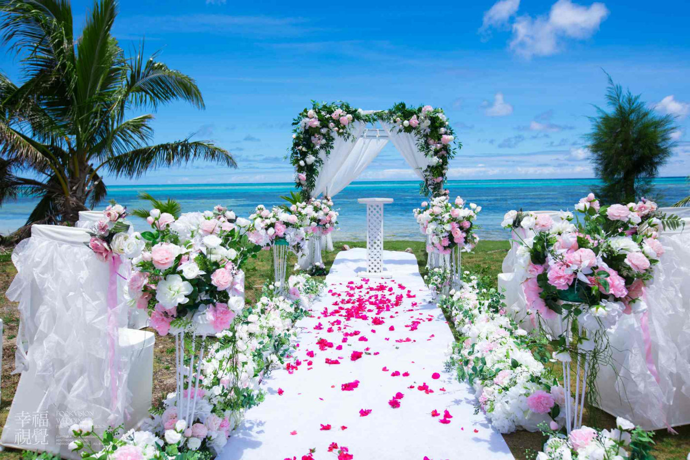 塞班2019年婚礼场地升级款式凯悦清泉草坪婚礼沙滩婚礼