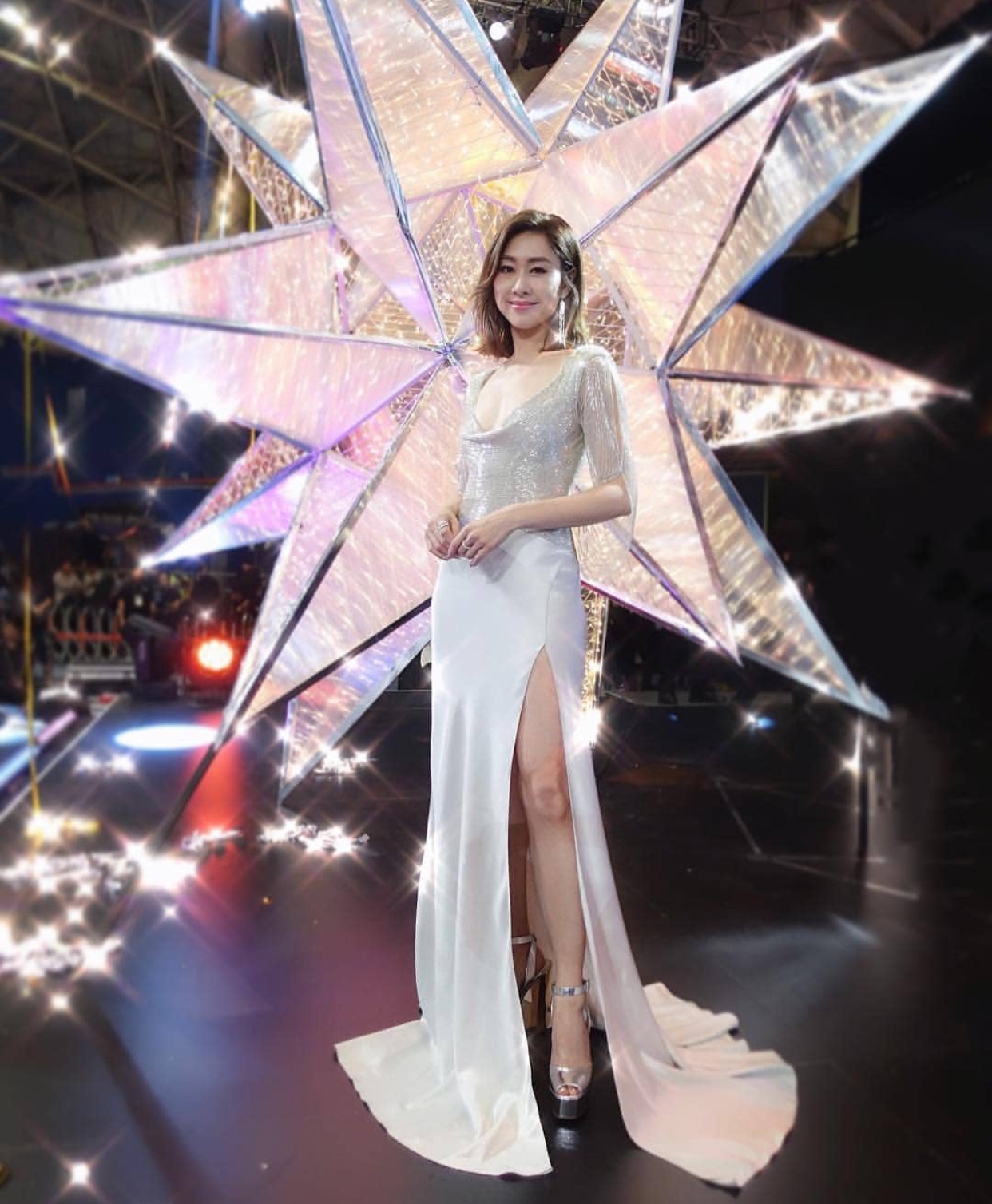 两届tvb视后胡定欣期待爱情的她却不断为事业冲刺 疑惑自己是否真的