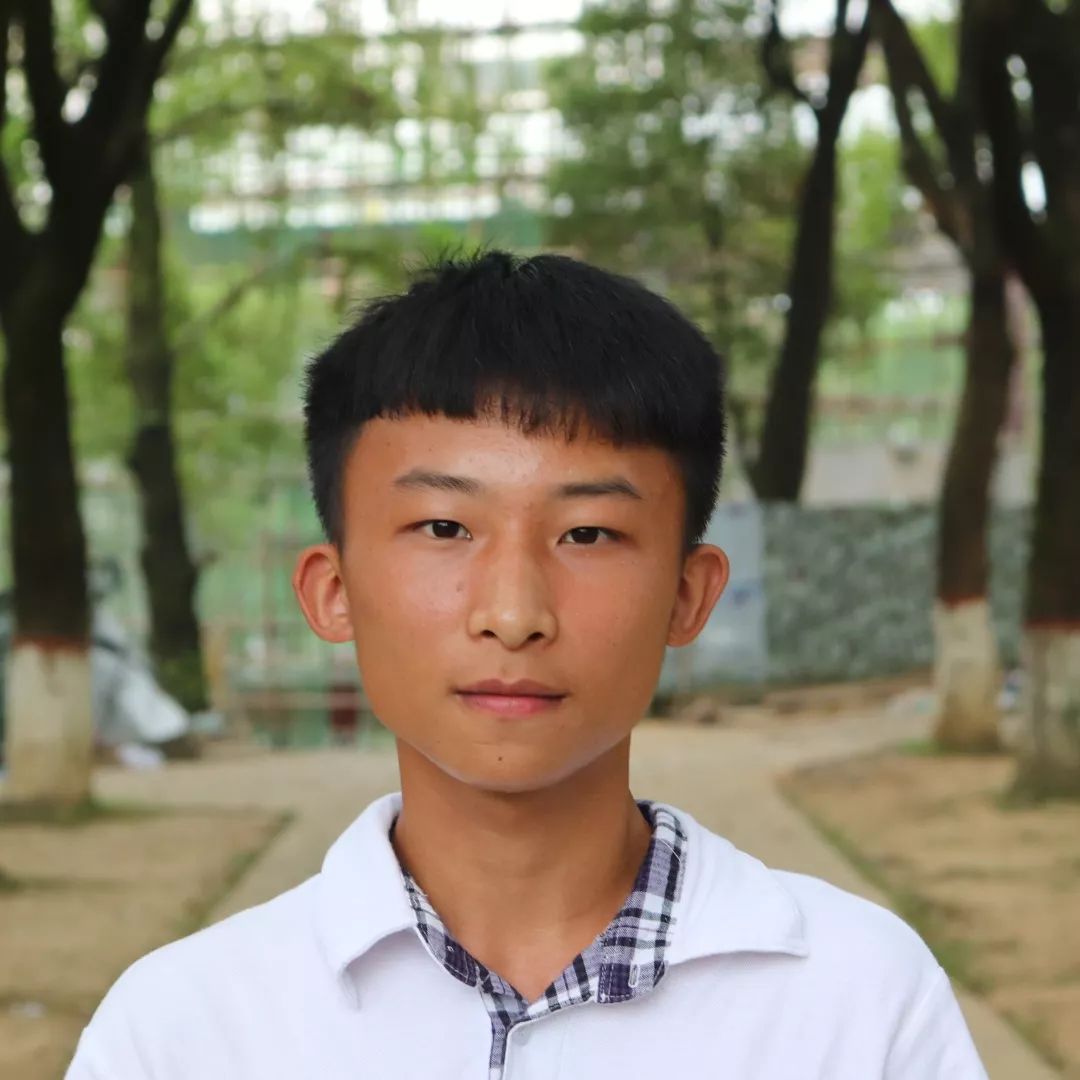 高二(18)班龚佳宇混合班单姝婉图:罗明昊 / 文:查书雨审核:政教,团委