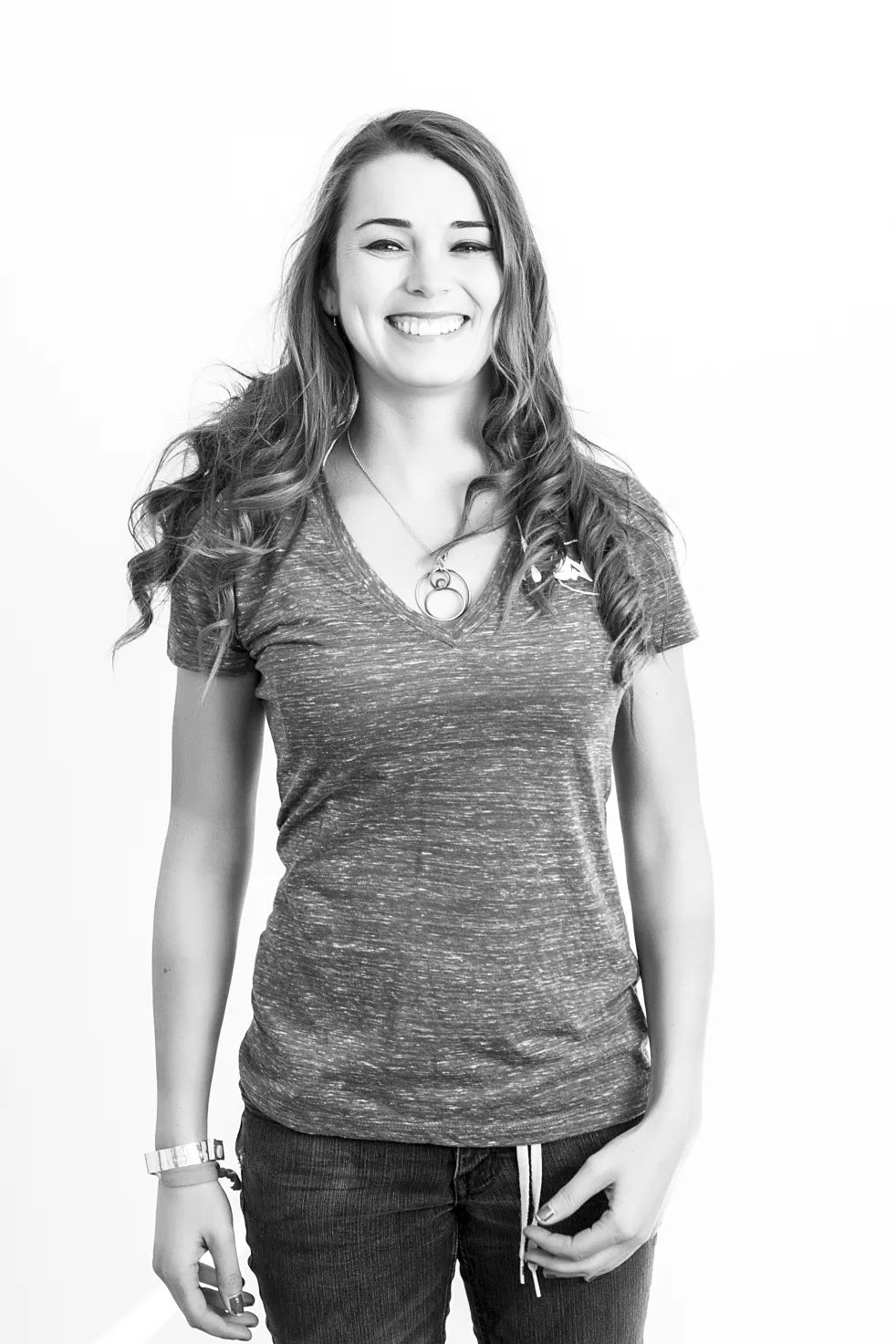 amelia brodka 十二岁开始滑板,那一年他的家人带着她一起去观看了 x