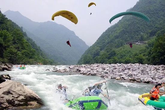 避暑圣地壶瓶山漂流全家总动员