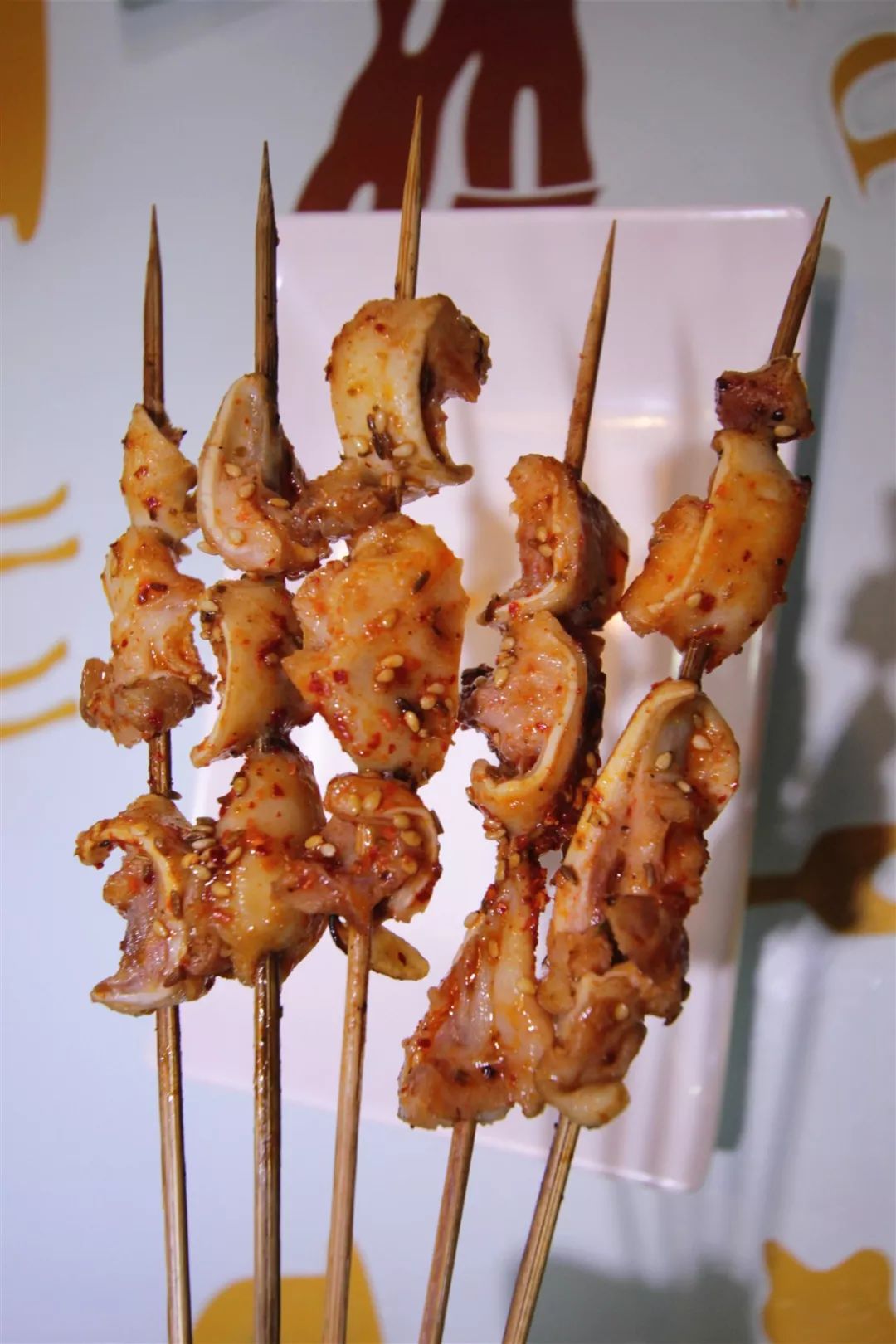 串馋嘴小腰1份三丝爆豆1份肇东小饼5串烤金钱骨2串烤尖椒10串馋嘴小腰