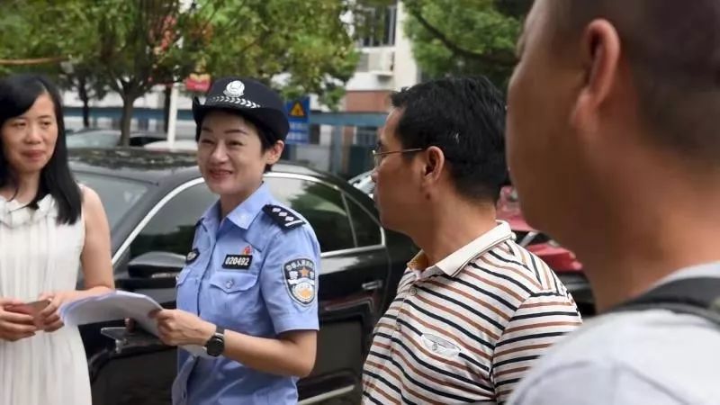 车都女民警张薇薇坚守初心做好平凡事走进群众心里