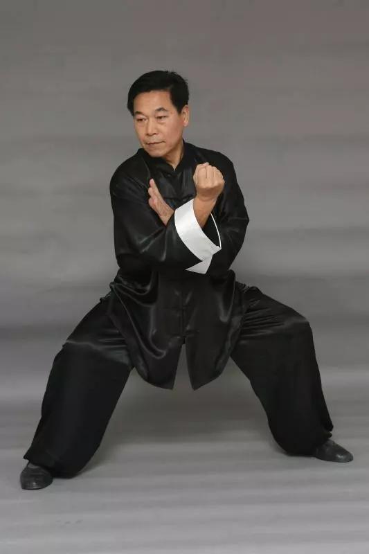 浪漫海岛上演"侠客行",英雄气概为哪般?