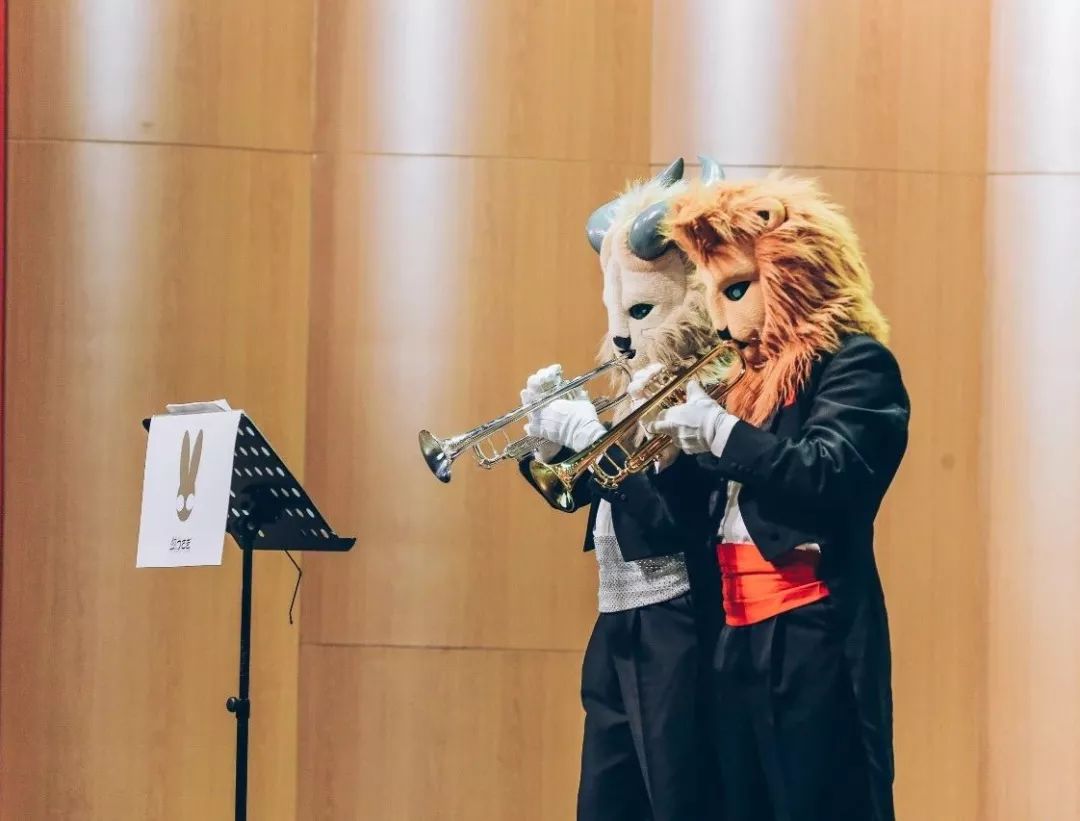 兔子四姐妹弦乐四重奏的演绎,让大家又置身于动画世界那无限绮丽的