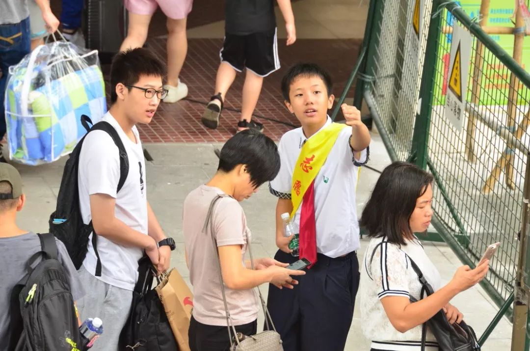 广州市华师附中番禺学校2019年新生入学温馨提示