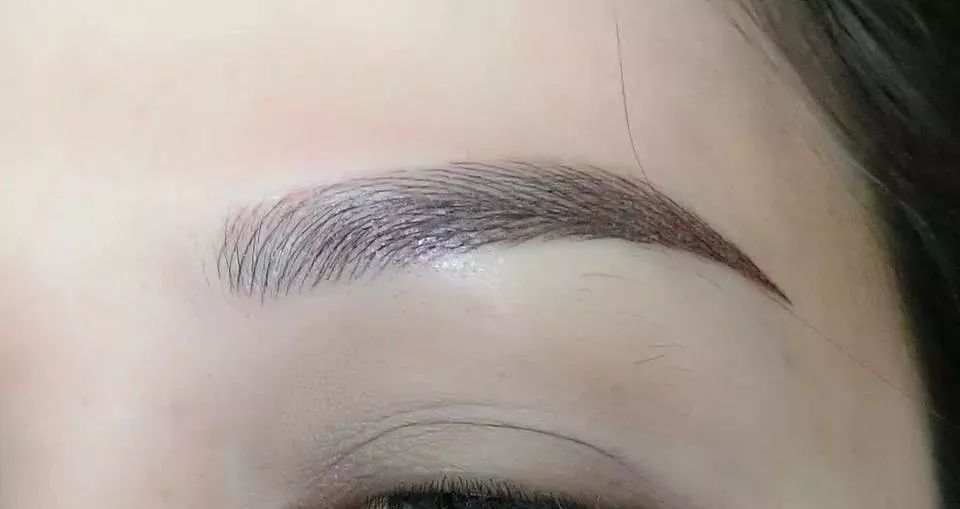 《每天学点做眉技巧》线条仿真眉  视频操作针法演示