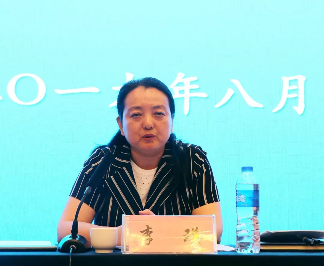 宝鸡市副市长李瑛,市教育局局长肖炳良,太白县委书记田来锁参加会议.