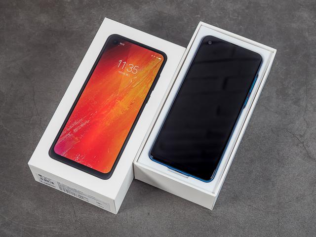 原创摩托罗拉p50手机评测传统与创新并存219超宽屏带来新体验