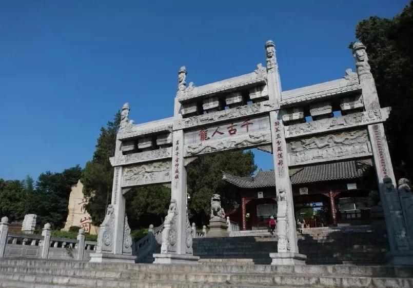 重磅消息南阳卧龙岗穿岗路段将永久禁行