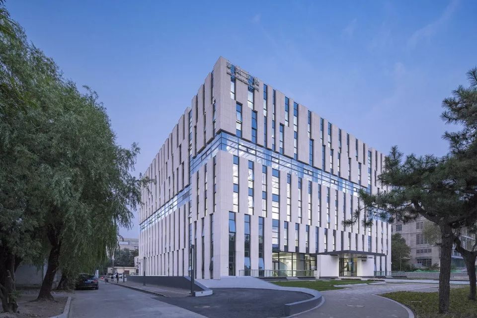 工匠精神雕凿中国一流学府清华大学法学院图书馆kokaistudios