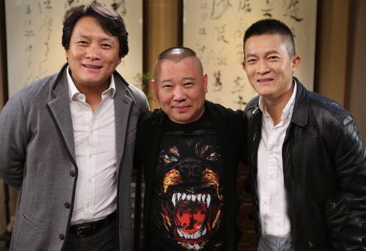 最会省的导演,主演不是媳妇就是弟弟,配角都是自家女儿和儿子_郭靖宇