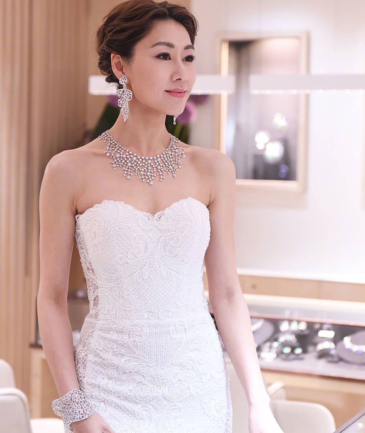 两届tvb视后胡定欣期待爱情的她却不断为事业冲刺 疑惑自己是否真的