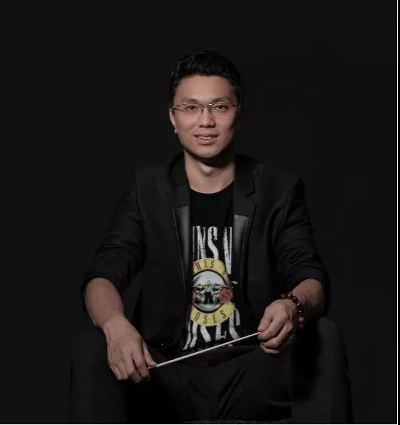 成鼓 手:陈迪贝斯手:羽佳键盘手:庾紫萱歌 手:应嘉俐,罗高丞吉他手