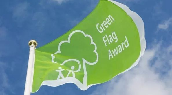 谢菲绿化做得好,环保旗帜高高飘