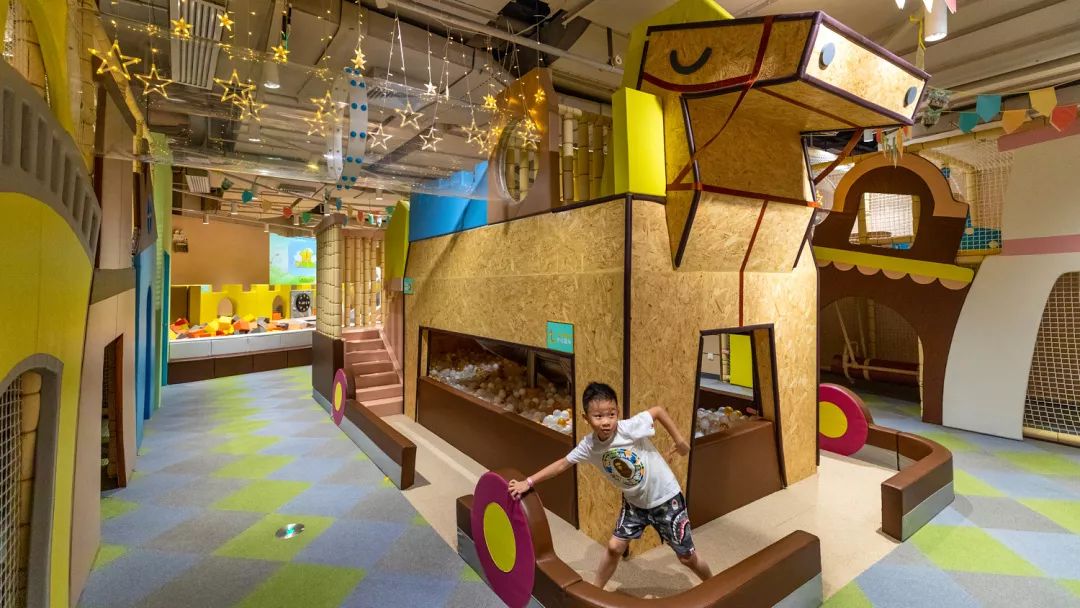 广州惊现2000㎡的大型室内儿童游乐园一家大小在这里吃喝玩乐一整天都