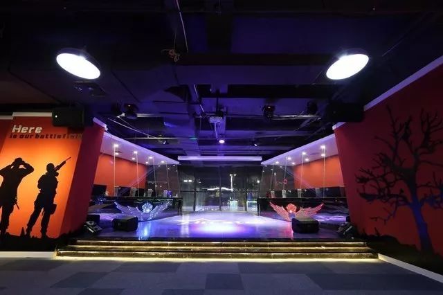 凭此条信息并转发到朋友圈并积攒8个可免费进馆观看大型国际竞技馆