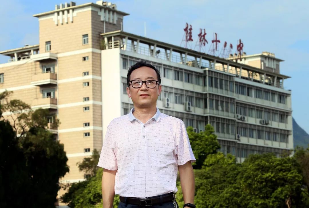 桂林著名中学校长点赞:杰出校友带领优秀企业护航桂林教育事业,为学生