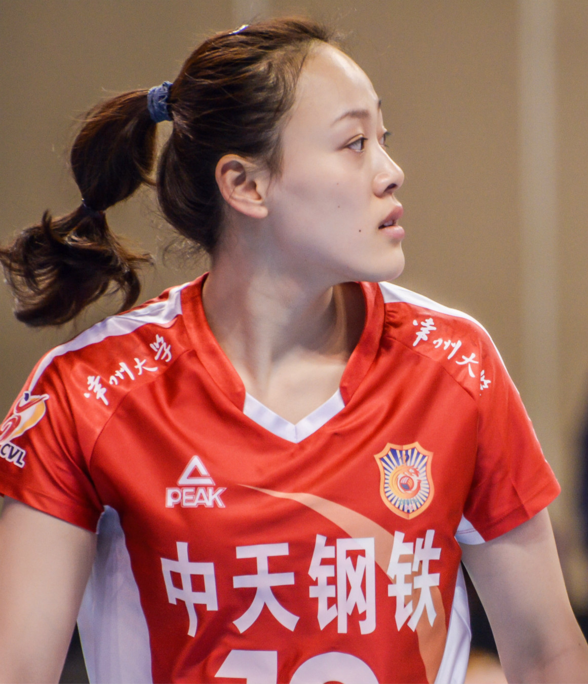 辽宁队的王美懿膝盖遭遇重伤,未来一年恐怕都在养伤.