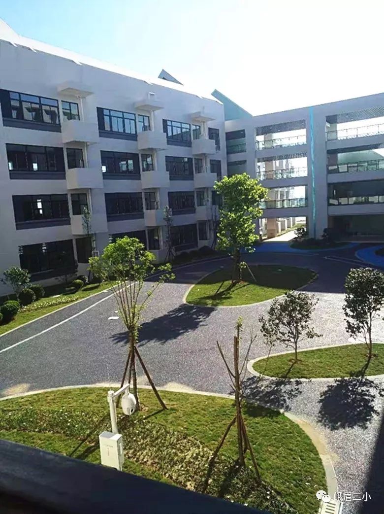 峨眉山市第二小学校迁建校区通过工程竣工验收并进行了环保检测