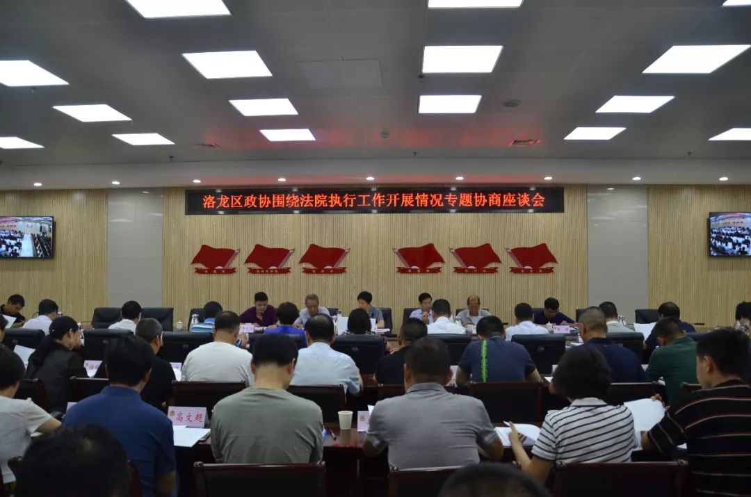李武涛带队到龙祥东社区,唐坊街背街小巷,定鼎门大街游园等地,对洛龙