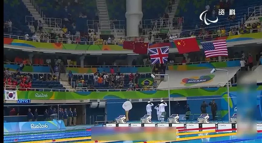 凡事讲礼 | 周聪:泳者无惧_游泳