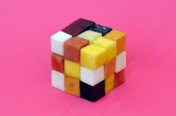 烧饼手提包胡萝卜唇膏水果魔方原来美食还能这么好玩