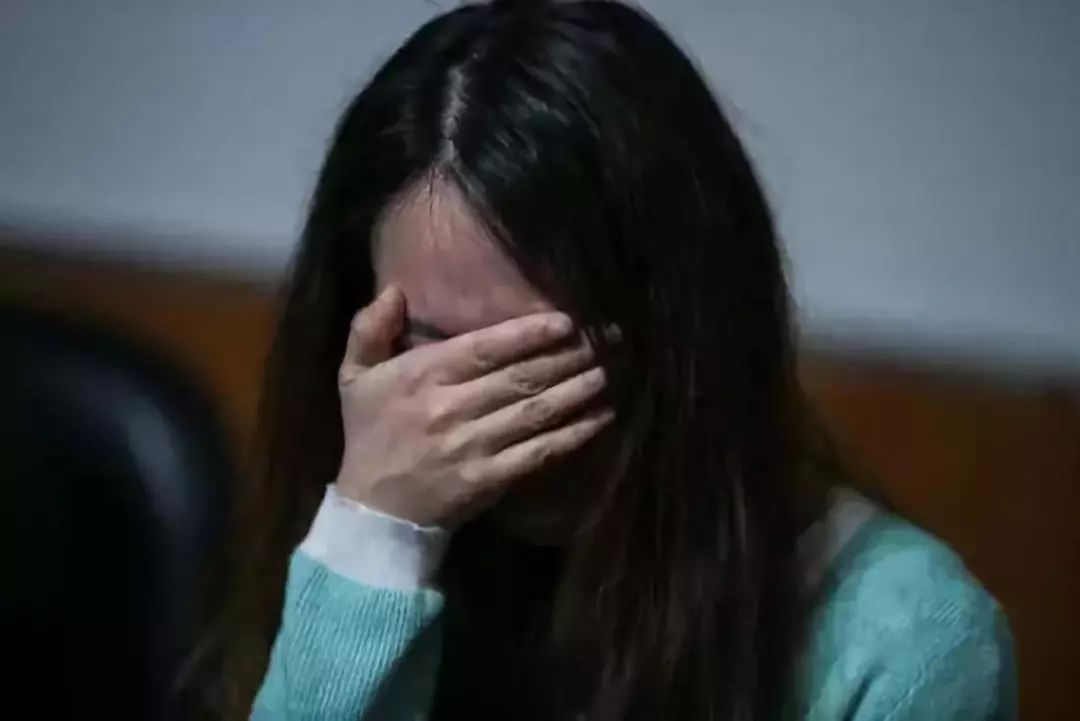 四季青|我都不敢开窗，姑娘求助：楼下大爷天天阳台干这事