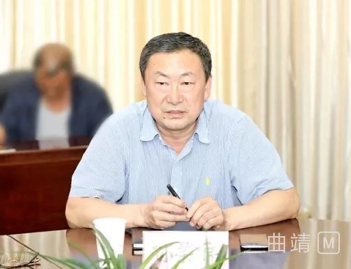 8月12日,会泽县至巧家县高速公路路线方案论证会在会泽召开.