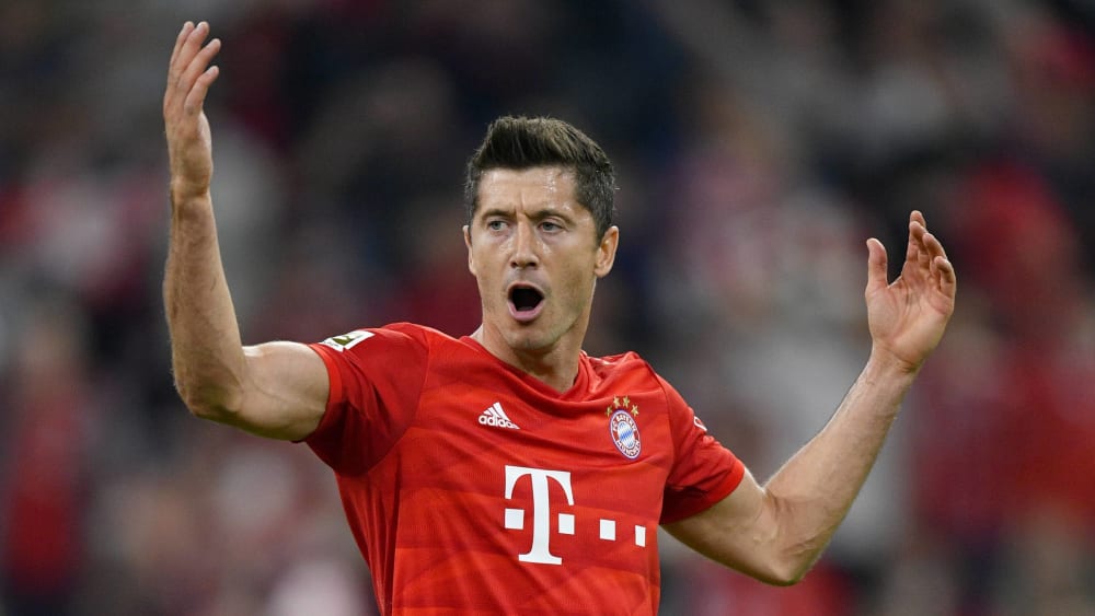 1平1负!卫冕冠军团遭冷箭,大黄蜂皇马出鞘,枪手红军曼城再亮剑