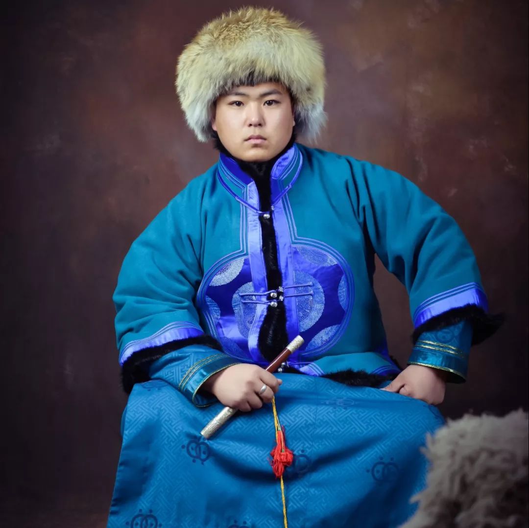 草原灵魂歌手萨仁千古哈民唱尽科尔沁草原的哈民文化