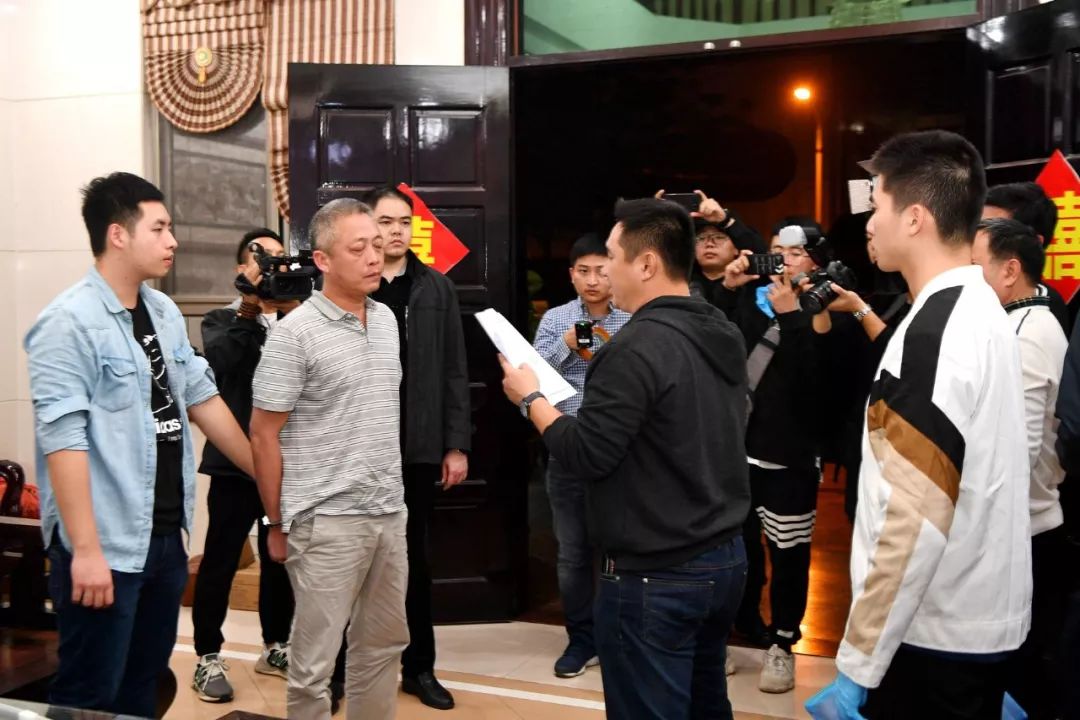 海南警方又更新vlog昌江黑老大黄鸿发20多亿资产大公开