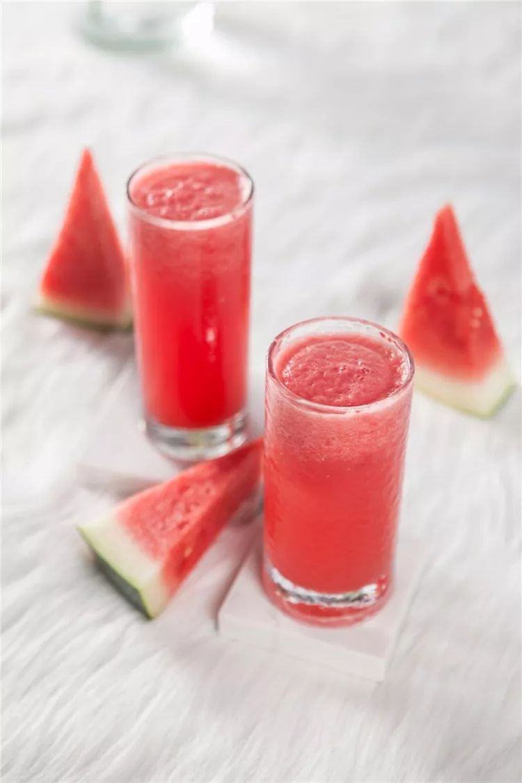 网红拍照神器·分层果汁芒果火龙果芒果芭乐作为 火爆各大社交圈 的