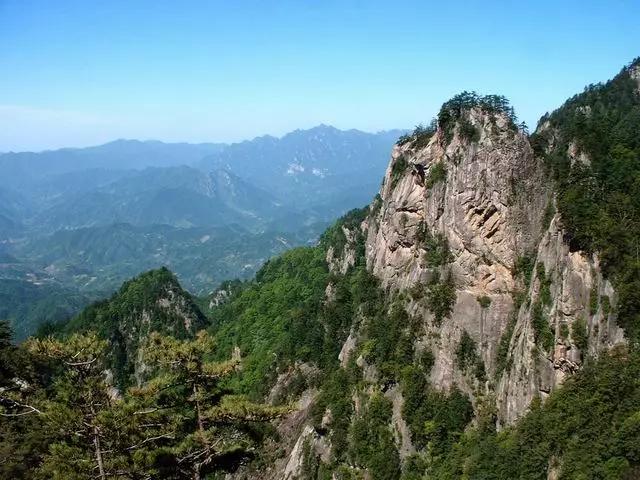 嵩縣車村鎮慄樹街村白果樹組龍池曼風景區自駕路線:洛陽-洛欒高速舊縣