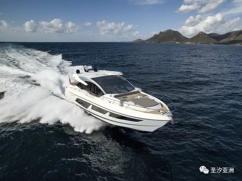 令人屏息的精美圣汐亚洲第一艘predator74运抵香港