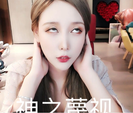 土豪粉丝给罗米娜送超火要求做这件事主播竟答应了