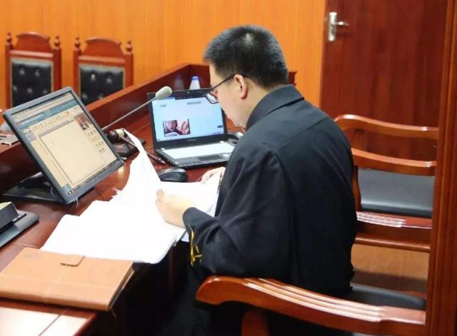 原创"你用什么和我争孩子?"法庭上,离婚男一番话让无数女人觉醒