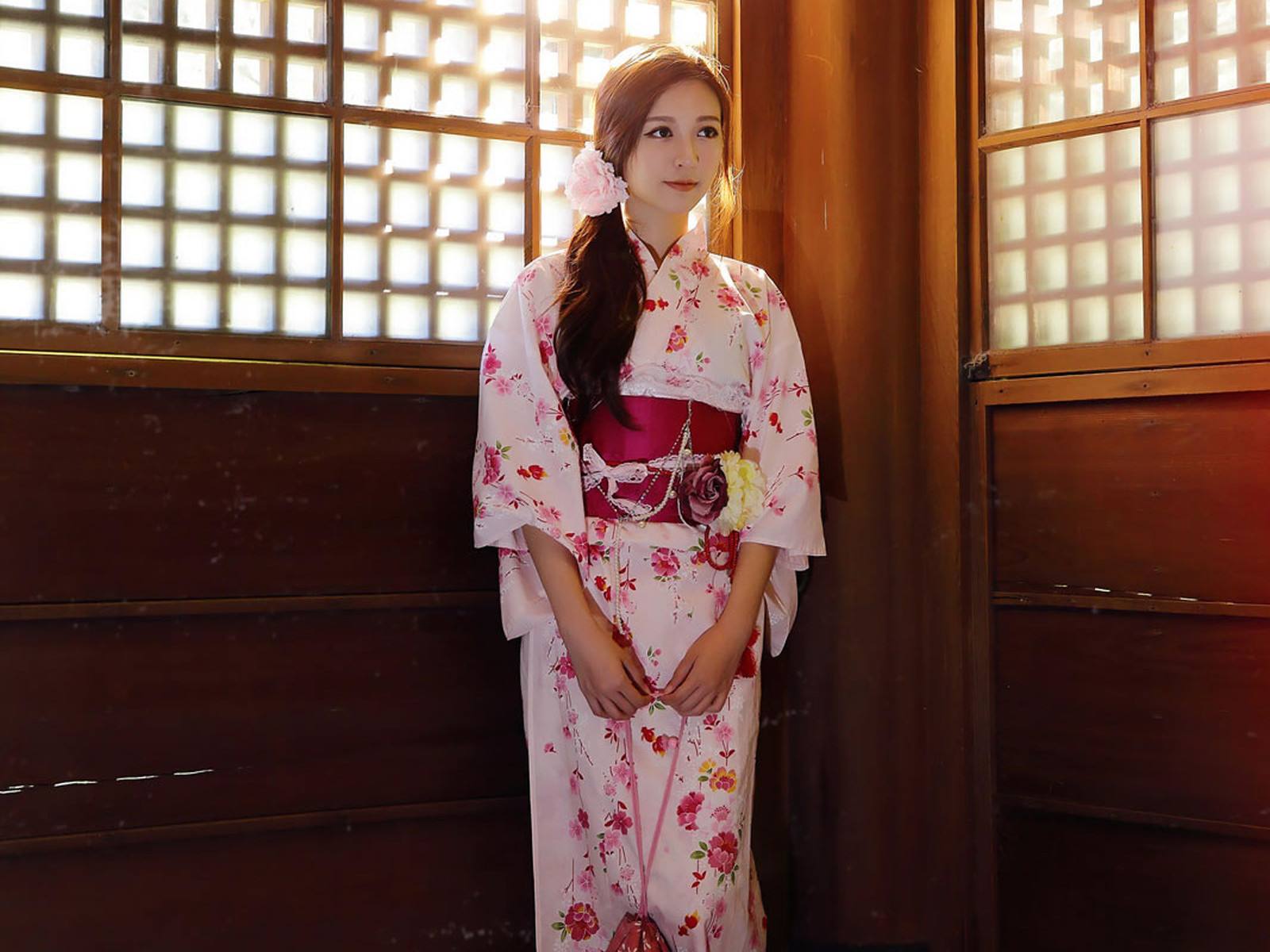 很多中国的男人都希望能够娶到日本的妻子,因为日本女性温柔体贴,而且