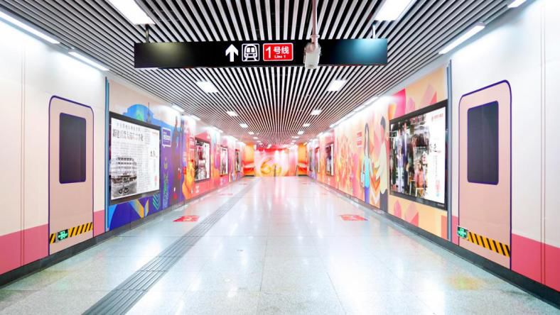 地铁动态丨搭乘时光专列回望六十载荣光